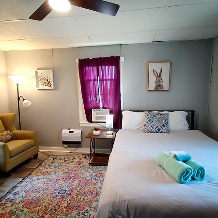 Perfect Combo Of Charm & Comfort- 2Bedroom Home 诺布尔斯维尔 外观 照片